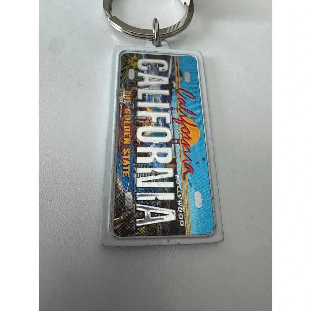 California License Plate Keychain‎ Souvenir The Golden State Hollywood